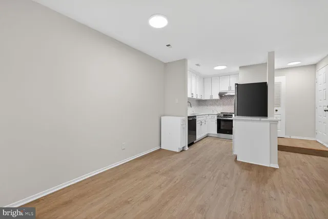 $1,650 | 18207 Swiss Circle, Unit 297, Germantown, MD 20874