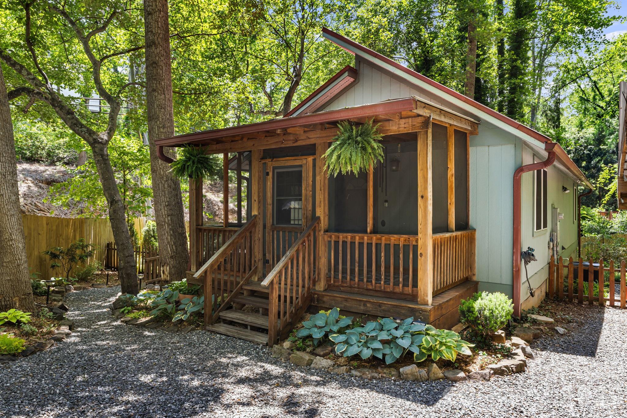 477 Governors View Road Asheville, NC 28805 - Photo 2 of 43
