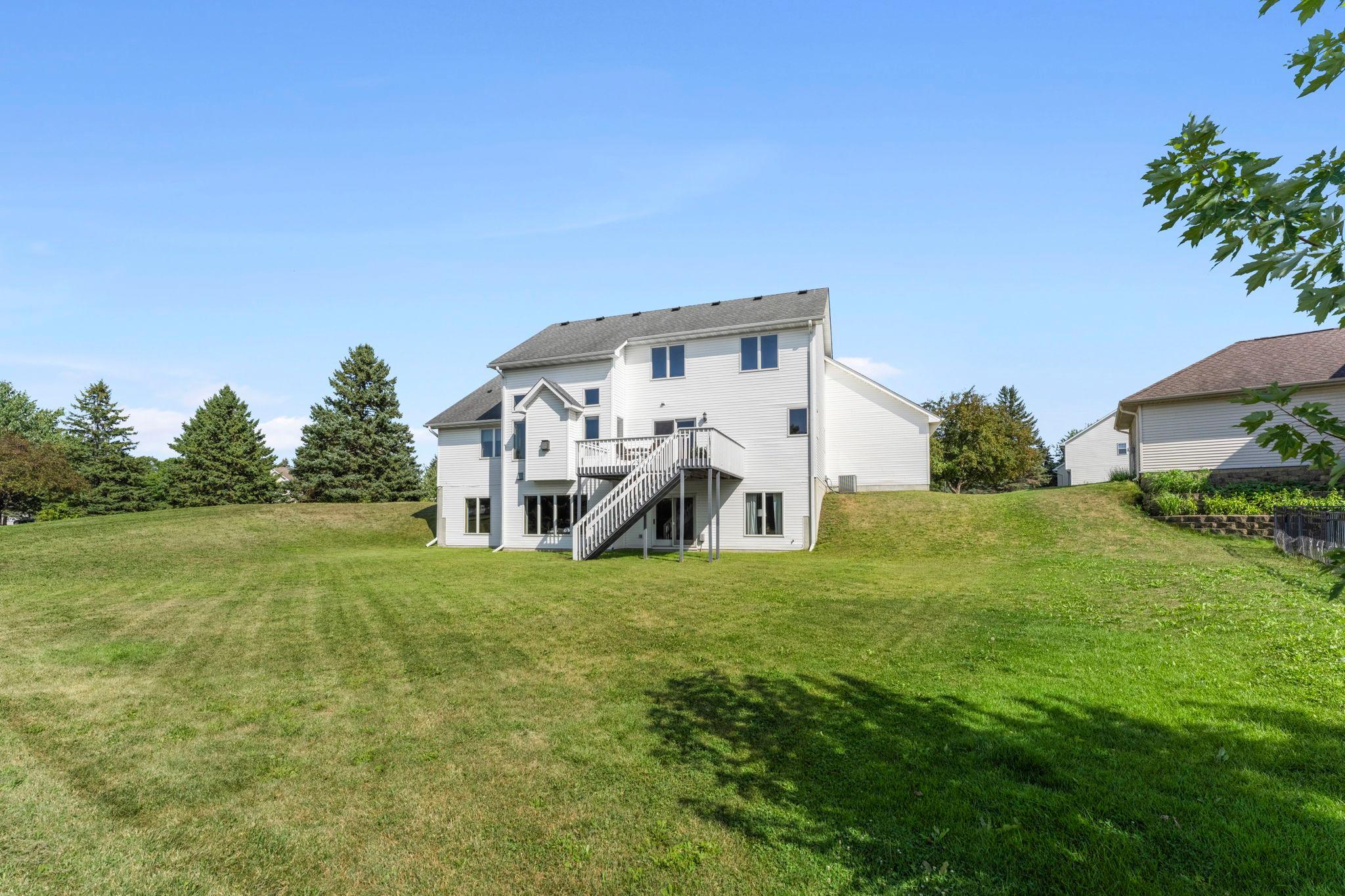 3685 Commonwealth Road Woodbury, MN 55125 - Photo 45 of 56 Gallery Image 45