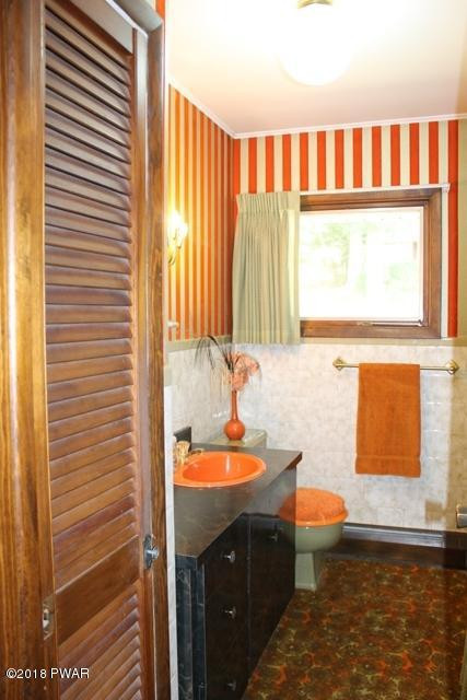 1921 Rt 590 Hawley, PA 18428 - Photo 18 of 33