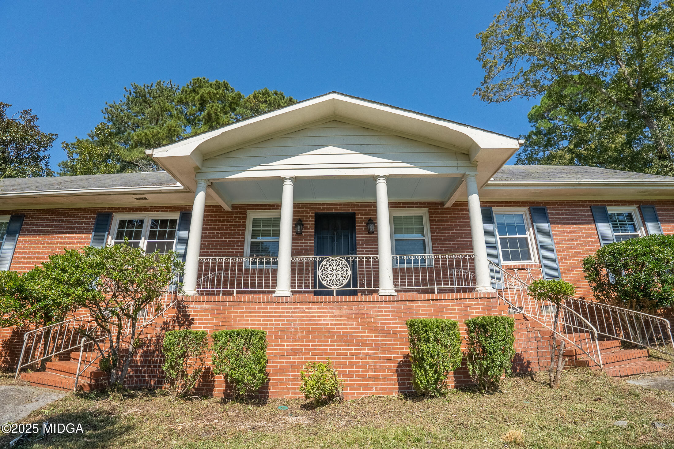 2939 General Lee Road Macon, GA 31204 - Photo 5 of 38 front view of a house