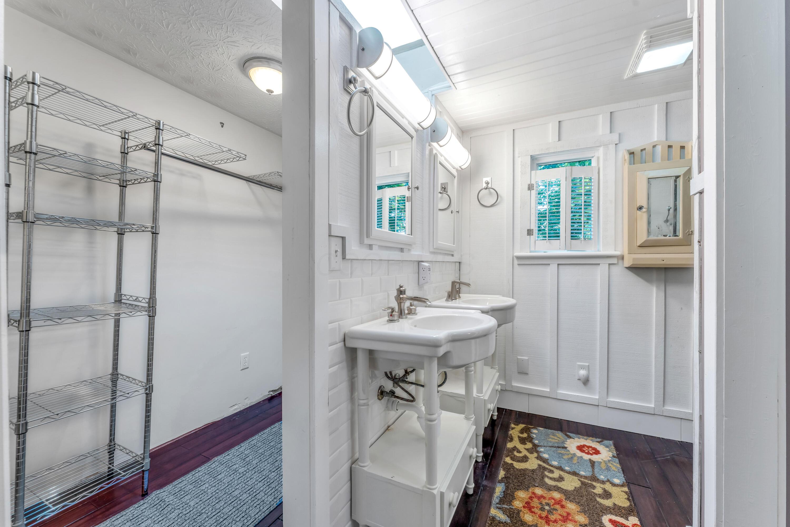 6076 Africa Road Galena, OH 43021 - Photo 32 of 59 Master Bathroom