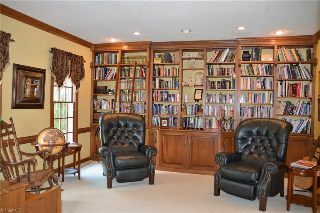 1506 Rankin Road Greensboro, NC 27405 - Photo 5 of 19 Gallery Image 5