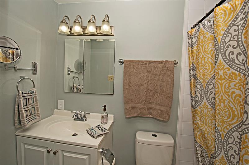 1724 Fox Chapel Road Pittsburgh, PA 15238 - Photo 17 of 25 Gallery Image 17