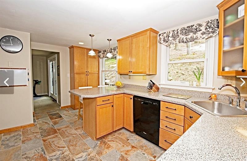 1724 Fox Chapel Road Pittsburgh, PA 15238 - Photo 8 of 25 Gallery Image 8