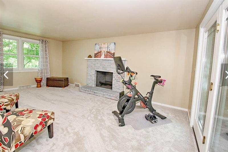 1724 Fox Chapel Road Pittsburgh, PA 15238 - Photo 9 of 25 Gallery Image 9