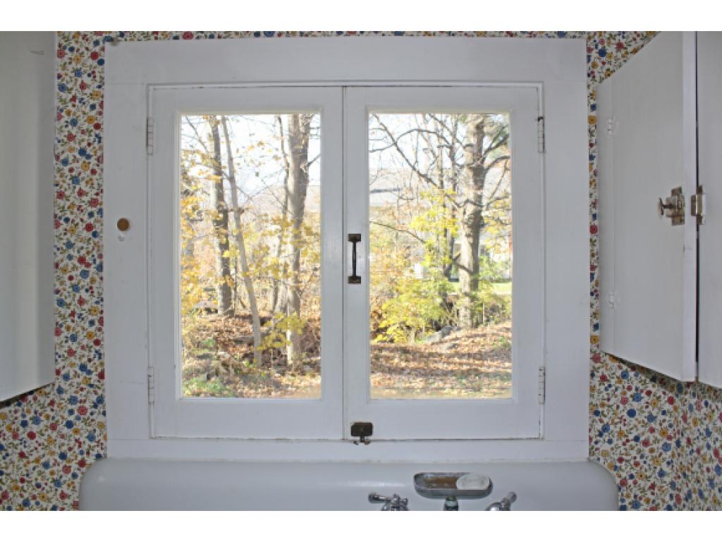 516 Old Hollow Road Ferrisburgh, VT 05473 - Photo 3 of 18 Gallery Image 3