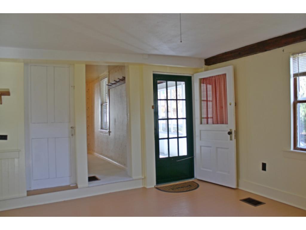 516 Old Hollow Road Ferrisburgh, VT 05473 - Photo 5 of 18 Gallery Image 5