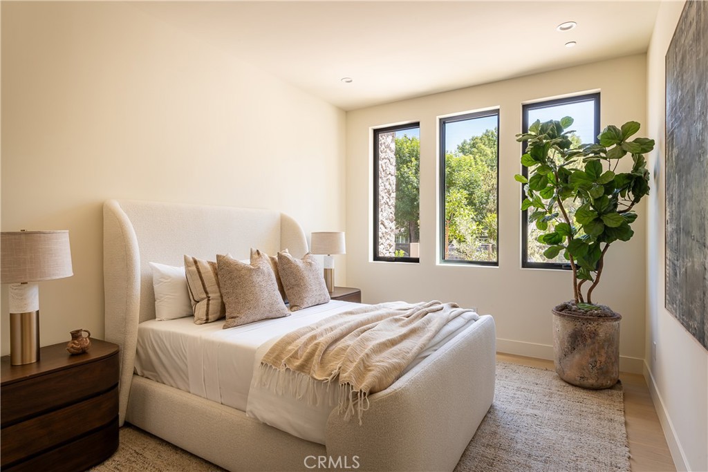 5421 Bothwell Road Tarzana, CA 91356 - Photo 48 of 145
