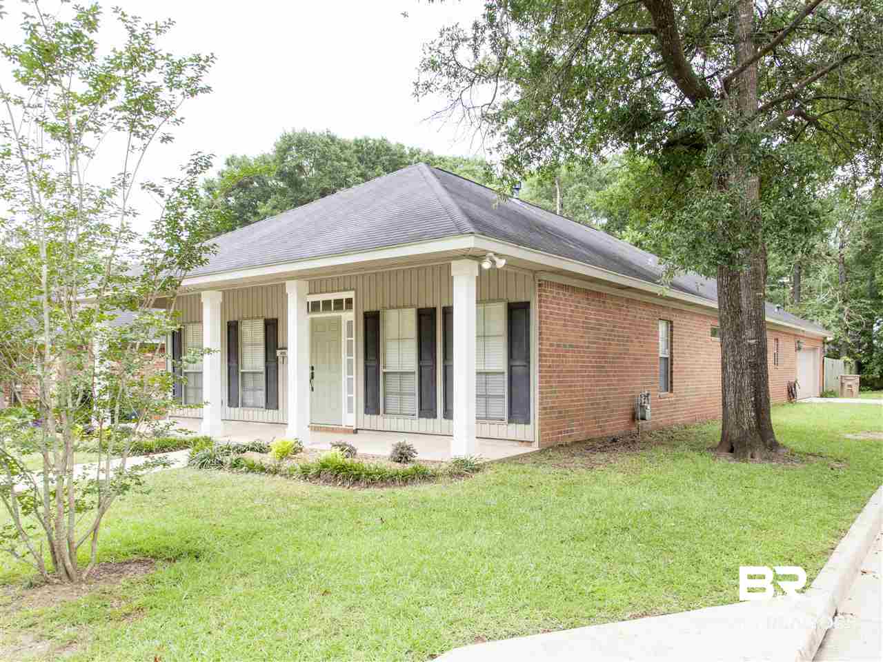 900 Galoway Avenue Mobile, AL 36609 - Photo 2 of 26