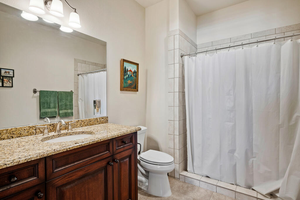 2954 Goat Creek Road Kerrville, TX 78028 - Photo 26 of 66 Full Bath in Office