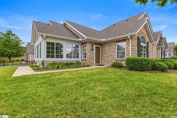 $384,900 | 12 Fudora Circle, Simpsonville, SC 29681