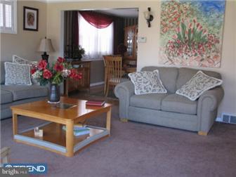 329 Kennerly Road Springfield, PA 19064 - Photo 3 of 12