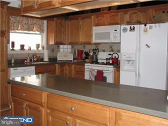 329 Kennerly Road Springfield, PA 19064 - Photo 8 of 12