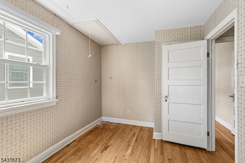 106 Gallows Hill Road Cranford, NJ 07016 - Photo 17 of 27