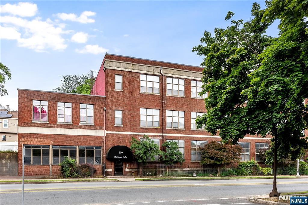 350 Scotland Road, Unit 106 Orange, NJ 07050 - Photo 4 of 35