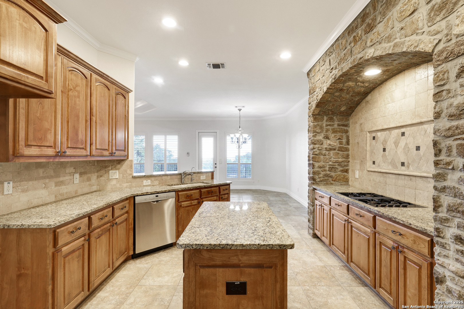 438 Pueblo Pintado Helotes, TX 78023 - Photo 14 of 42