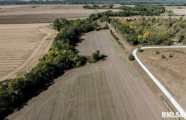 $156,000 | 952 North 200th Avenue, Quincy, IL 62305