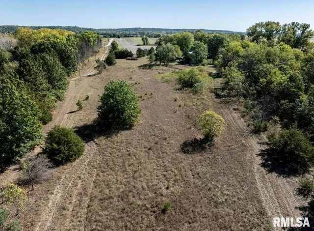 $156,000 | 952 North 200th Avenue, Quincy, IL 62305