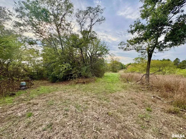 $156,000 | 952 North 200th Avenue, Quincy, IL 62305