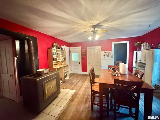 $156,000 | 952 North 200th Avenue, Quincy, IL 62305