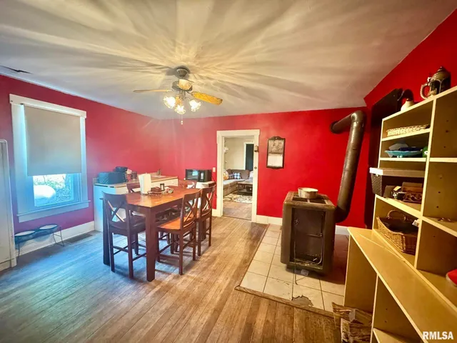 $156,000 | 952 North 200th Avenue, Quincy, IL 62305