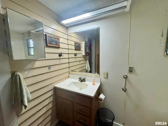 $156,000 | 952 North 200th Avenue, Quincy, IL 62305