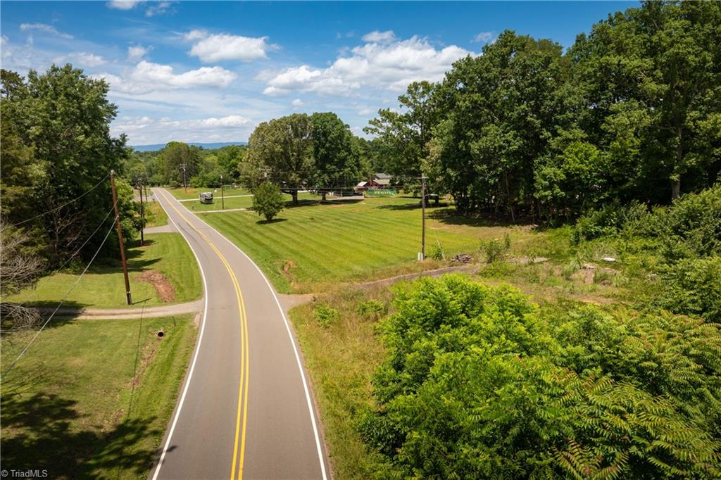 309 Ararat Longhill Road Pilot Mountain, NC 27041 - Photo 10 of 34