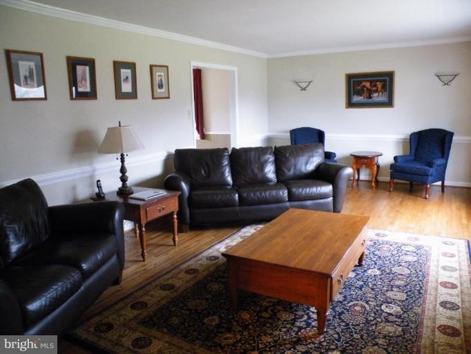 21 McCarty Road Fredericksburg, VA 22405 - Photo 5 of 12 Living Room