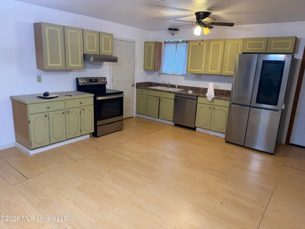 $150,000 | 29 Willie Lindsey Drive, Collins, MS 39428