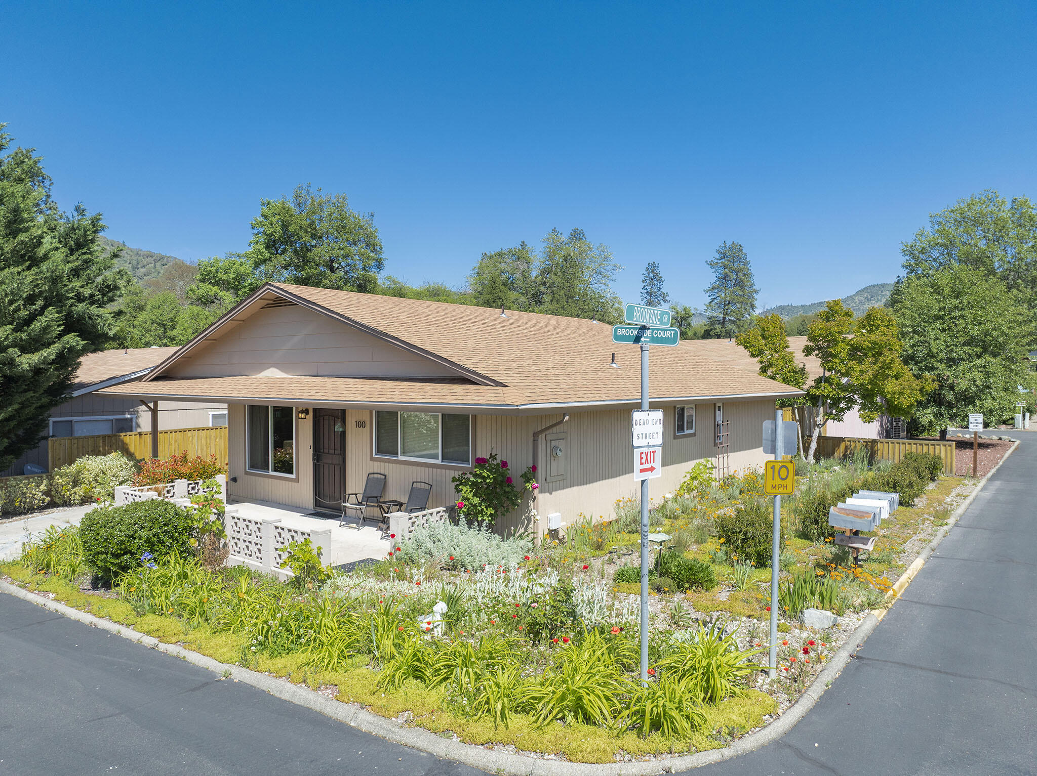 100 Brookside Court Rogue River, OR 97537 - Photo 1 of 35 1