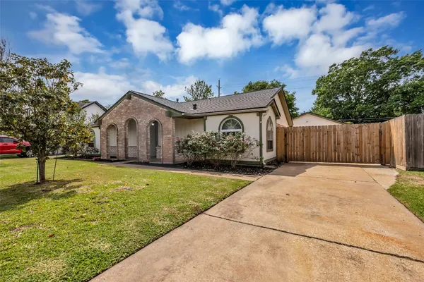 $288,000 | 21807 Meadowhill Drive, Spring, TX 77388