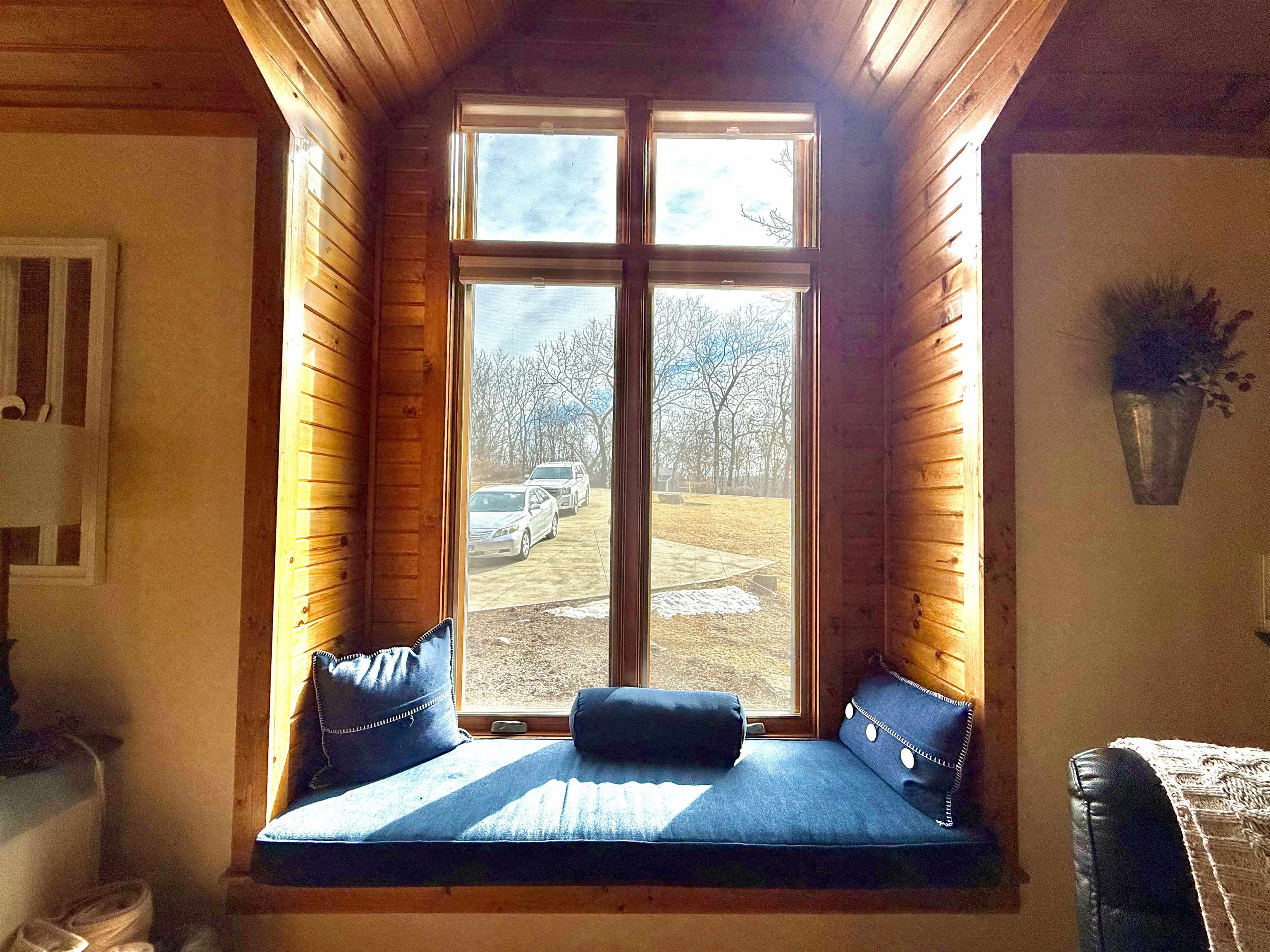 1 Tamarack Row Elizabeth, IL 61028 - Photo 7 of 38 a living room with furniture and a window