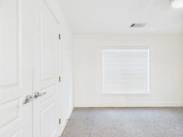 $2,145 | 711 West 32nd Street, Unit 155, Austin, TX 78705