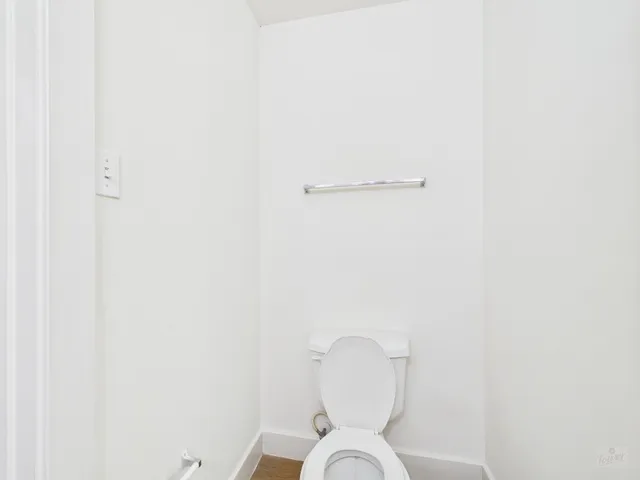 $2,145 | 711 West 32nd Street, Unit 155, Austin, TX 78705