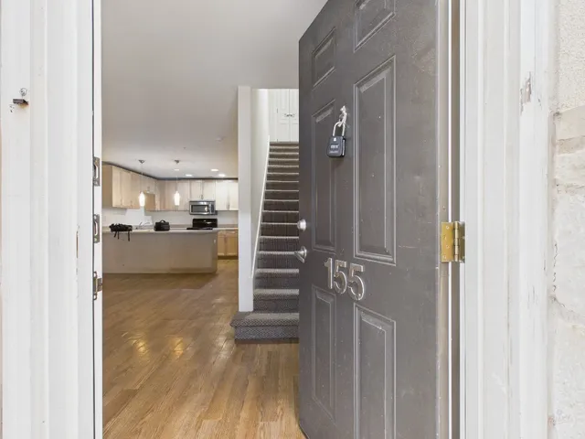 $2,145 | 711 West 32nd Street, Unit 155, Austin, TX 78705