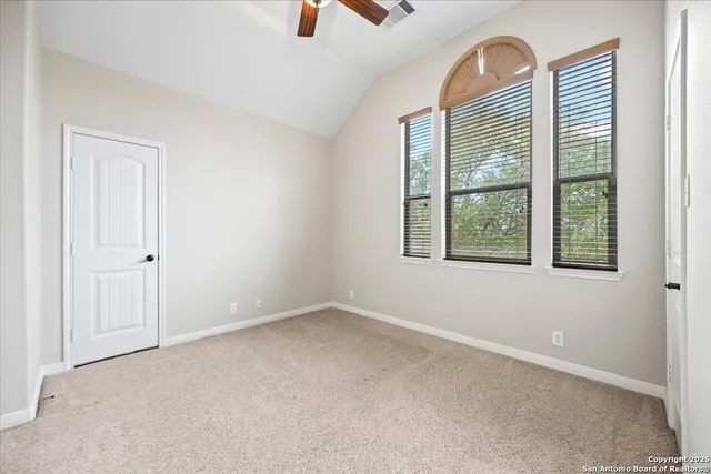 a view of yard with green space