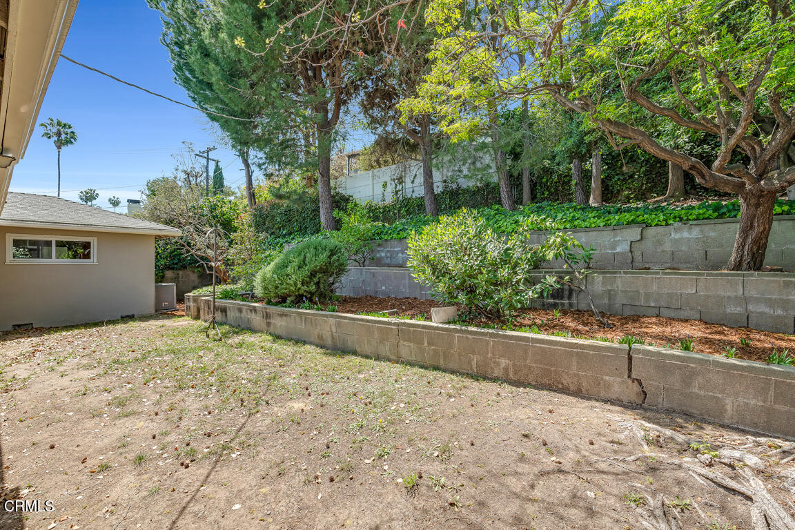 255 Malcolm Drive Pasadena, CA 91105 - Photo 31 of 37 Malcolm MLS-35