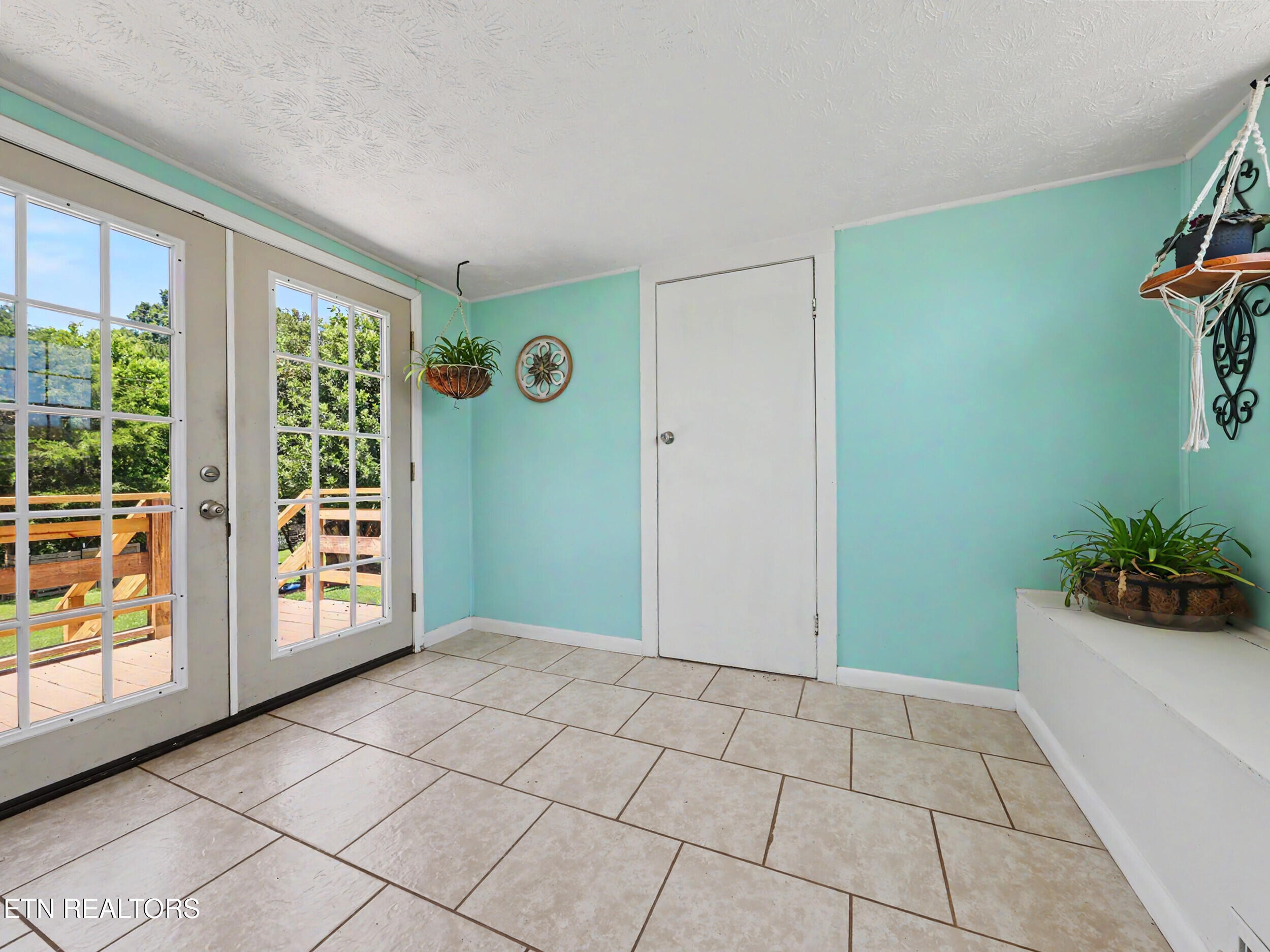 848 Lakeshore Road Talbott, TN 37877 - Photo 26 of 51 Mudroom/office