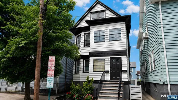 $829,000 | 37 Prospect Street, Bloomfield, NJ 07003