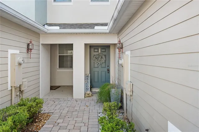 a view of a sign board with yard