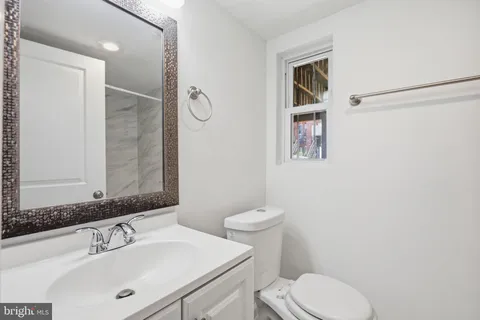 $850,000 | 329 18th Place Northeast, Washington, DC 20002