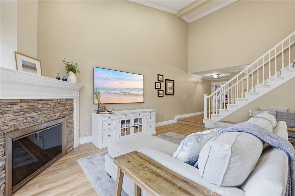 7906 Seawall Circle Huntington Beach, CA 92648 - Photo 9 of 44