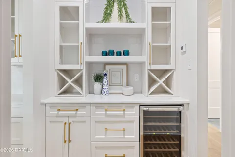 $950,000 | 305 Sunset Palm Court, Youngsville, LA 70592