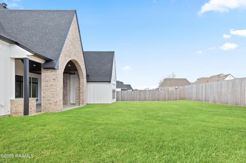 $950,000 | 305 Sunset Palm Court, Youngsville, LA 70592