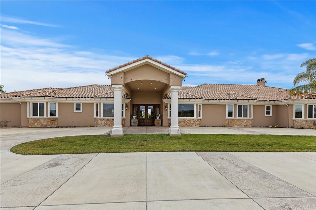 35767 Vía Las Ramblas Temecula, CA 92592 - Photo 3 of 74