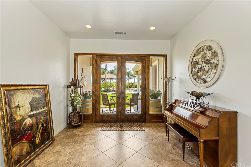 35767 Vía Las Ramblas Temecula, CA 92592 - Photo 21 of 74