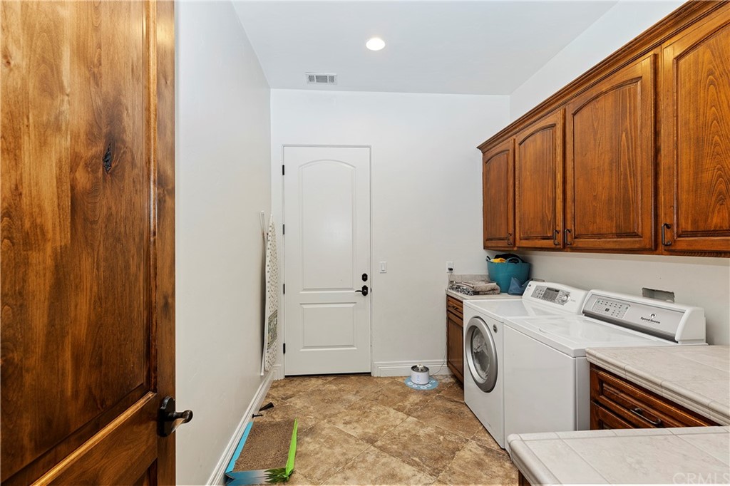 35767 Vía Las Ramblas Temecula, CA 92592 - Photo 32 of 74