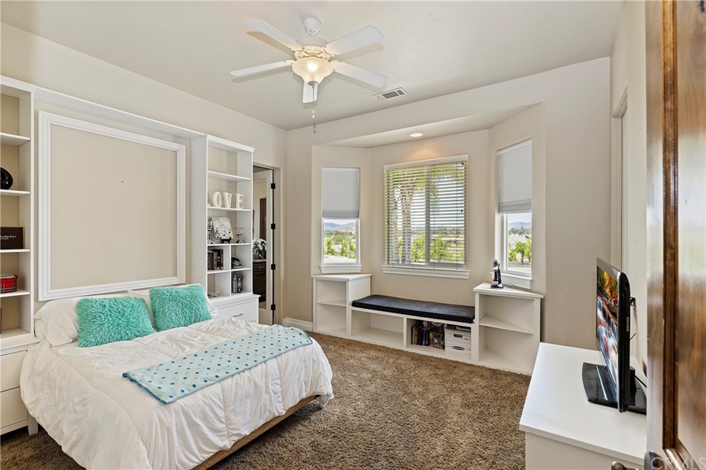 35767 Vía Las Ramblas Temecula, CA 92592 - Photo 33 of 74