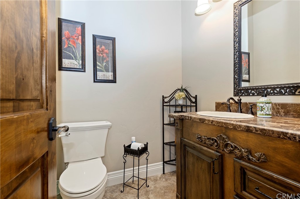 35767 Vía Las Ramblas Temecula, CA 92592 - Photo 36 of 74